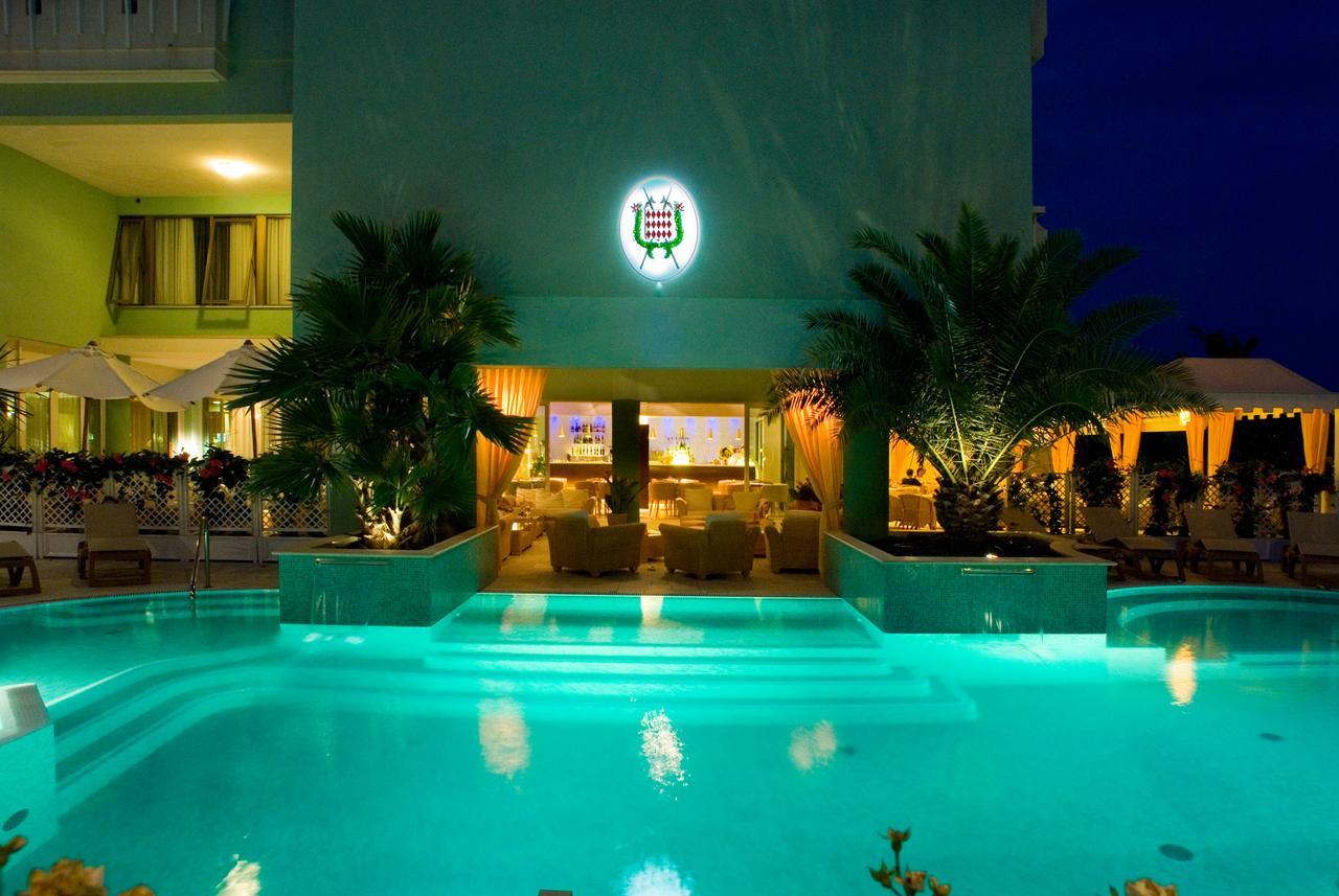 Hotel Montecarlo Bibione Exteriör bild